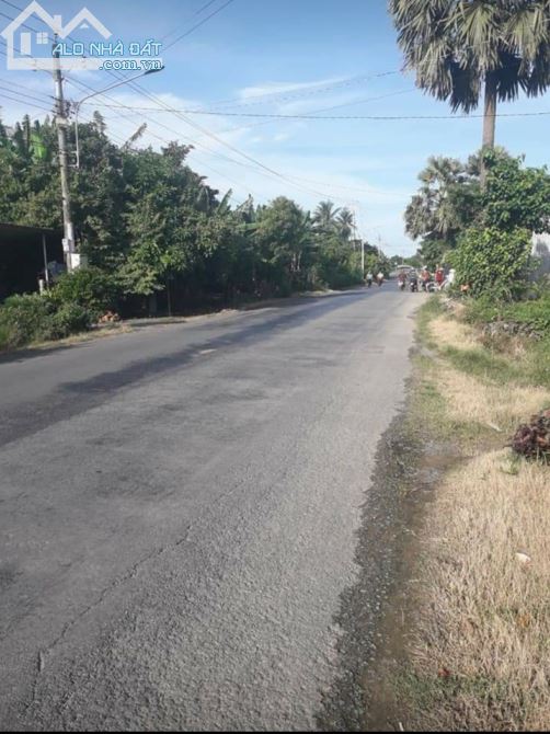 Cần bán đất mặt tiền đường quốc lộ 60 thuộc xã Phú cần huyện tiểu cần TP Trà Vinh