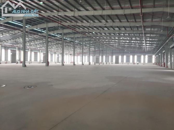 Cho thuê kho xưởng tiêu chuẩn 10000m2 KCN Ngọc Hồi, huyện Thanh Trì .