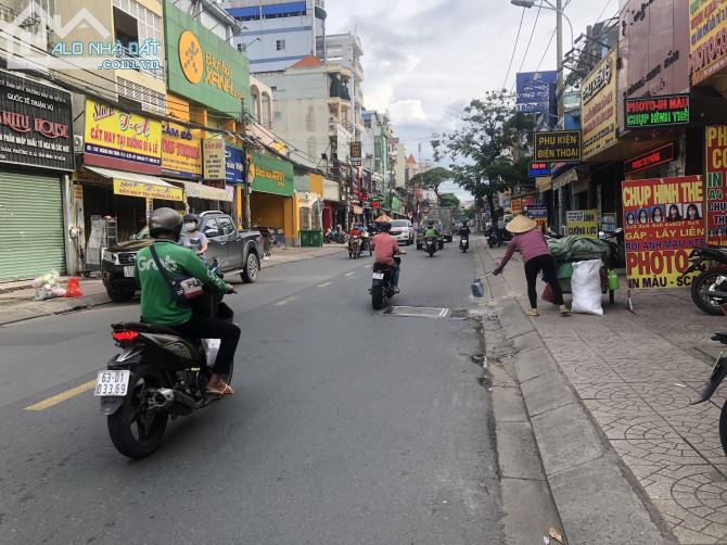 10x27m mặt tiền kinh doanh đường Nguyễn Trọng Tuyển P. 9 Q. Phú Nhuận giá chỉ 47 tỷ - 1