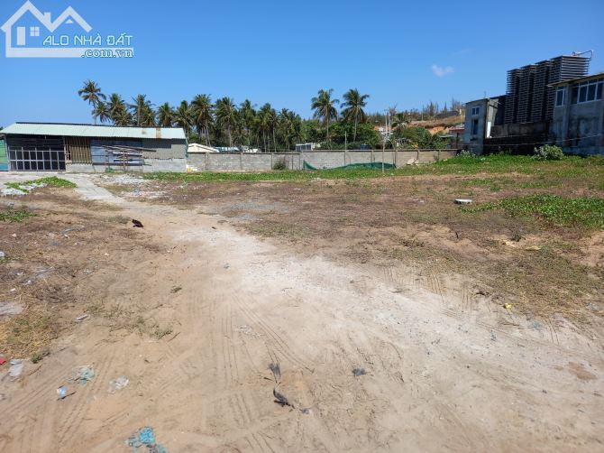 Hạ giá thấp nhất-Đất 3 MT Huỳnh Thúc Kháng-Hàm Tiến-Phan Thiết-DT 1.800m2,có 150m2TC - 3