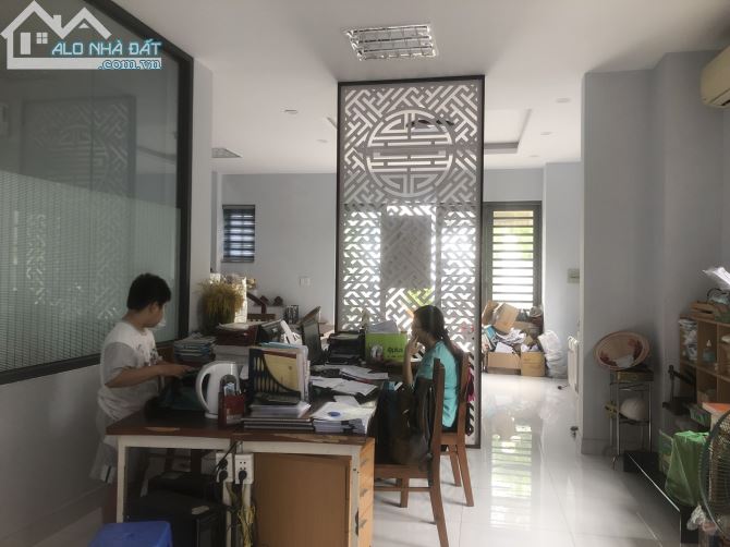 NHÀ MT ĐƯỜNG SỐ 16, NGANG 12.5M, KHU NHÀ HÀNG BIỆT THỰ VEN SÔNG, 230M2 BÁN ĐẤT TẶNG NHÀ. - 3