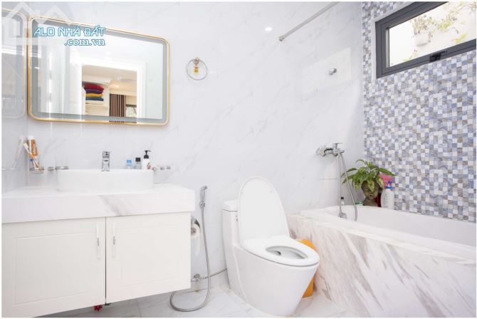Chỉ 100tr/m2! Bán gấp biệt thự 1 trệt 1 lầu 277m2 giá 28 tỷ - 3