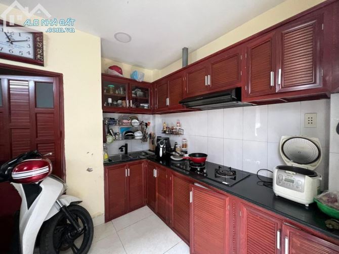 Bán nhà Nguyễn Thượng Hiền,Phường 1, Gò Vấp, DT 4.5x15m x 2 tấm (68m²) - 3 ngủ giá chỉ - 1