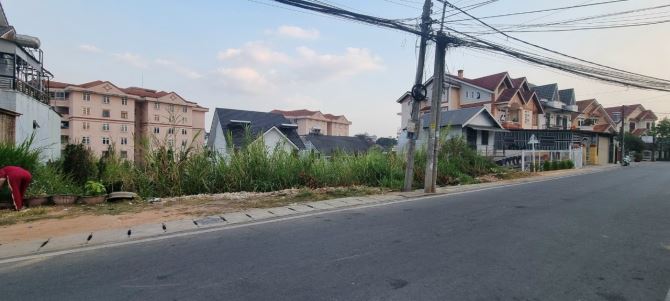 Cần bán lô đất xây biệt thự đường Yersin sát bên hồ Xuân Hương thành phố Đà Lạt - 1