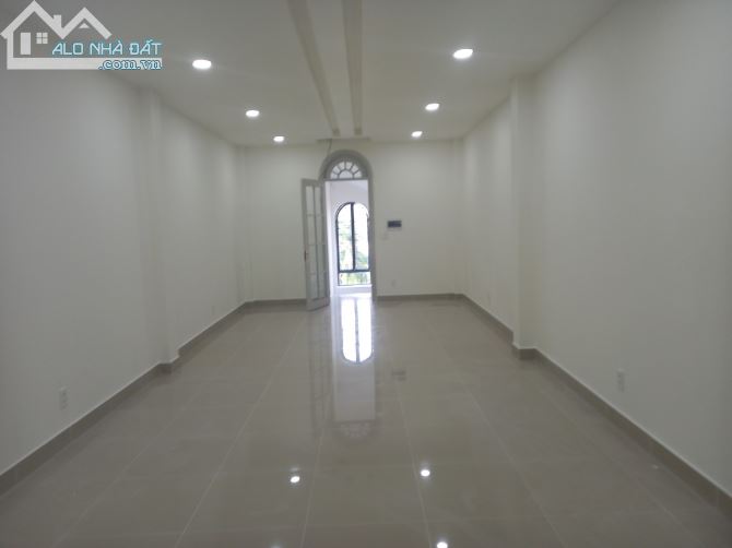 Tòa Nhà Mới Xây💥 Mặt Tiền Phan Văn Trị P10💥Ngay Ngã Tư 5X18M.4 Lầu.50Triệu - 2