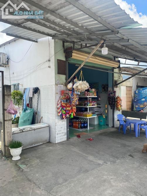 Kẹt tiền nhập hàng bán gấp dãy trọ mặt tiền 10 phòng gần Chợ chiều - 1