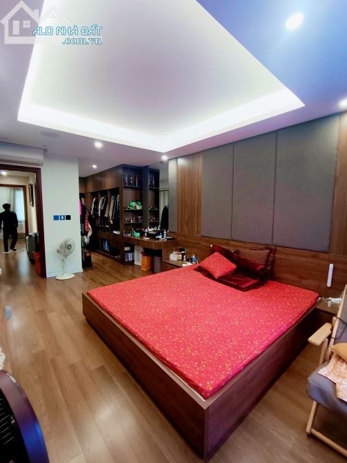 Bán nhà Phan Đình Giót, ô tô vào nhà, mặt sau thoáng, 70m2x4T mt4m 8,5 tỷ. - 2