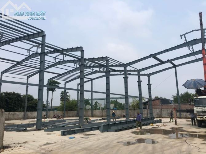 CTY CHO THUÊ 7000M2 NHÀ XƯỞNG NGAY NGÃ TƯ LÁNG HÒA LẠC.