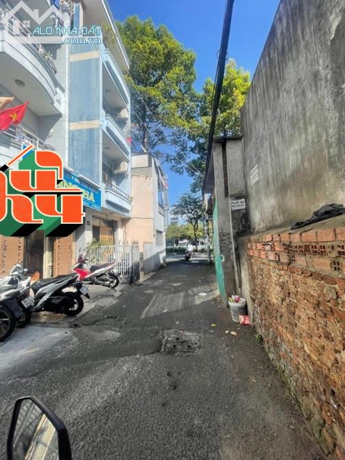 bán gấp nhà mới , HXH thông đỗ cửa Nguyễn Huy Tự P. Đakao Q.1 4 tầng BTCT 49m2, 2PN,19 tỷ
