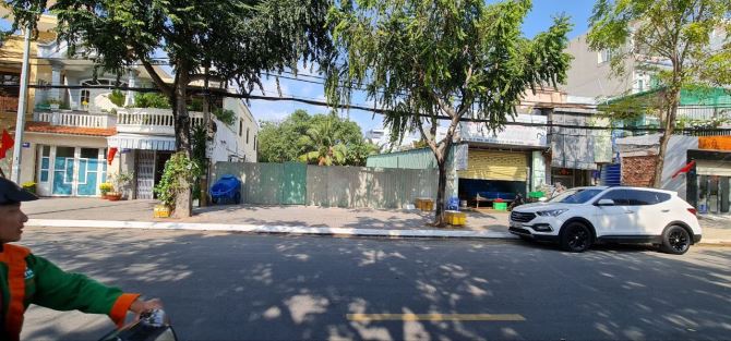 CẦN BÁN ĐẤT MẶT TIỀN KHU KINH DOANH BUÔN BÁN SẦM UẤT - 2
