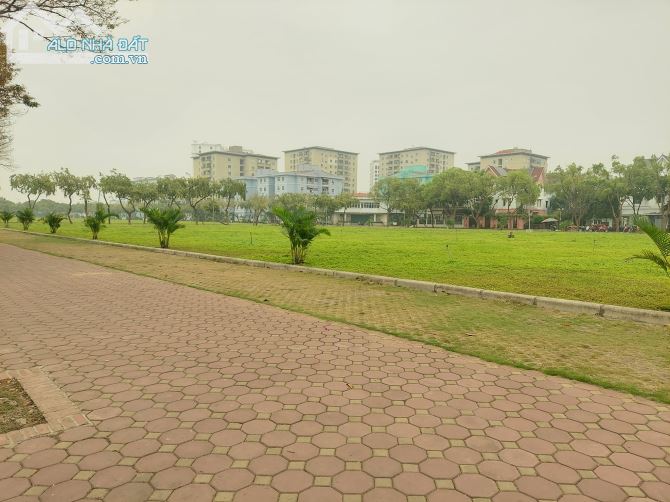 Biệt thự Vip KĐT Việt Hưng, mặt phố, View vườn hoa, DT 167m2, MT 11m, 4 tầng, giá 48 tỷ - 3