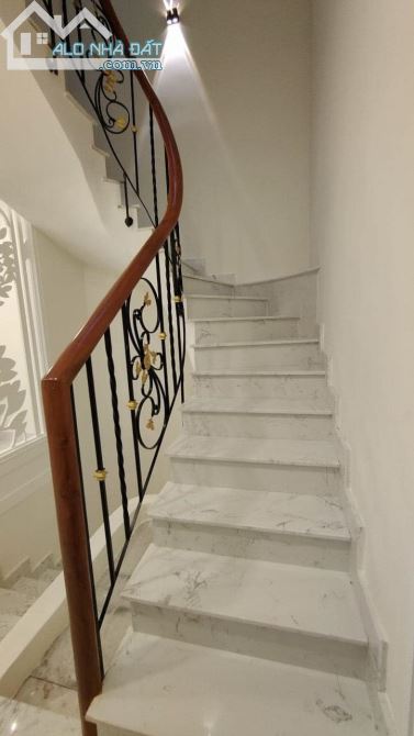 bán gấp nhà mới , HXH thông đỗ cửa Nguyễn Huy Tự P. Đakao Q.1 4 tầng BTCT 49m2, 2PN,19 tỷ - 5