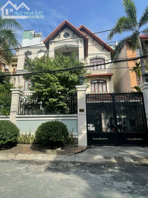 Cần bán căn nhà 2 mặt tiền Nguyễn Trọng Tuyển, P10, Phú Nhuận, 172m2, 3 tầng, Giá 31 tỷ