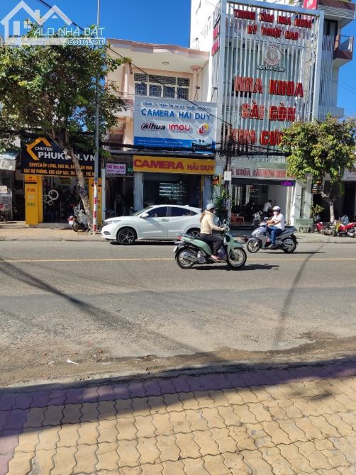 Cần Bán Gấp Nhà 1 Trệt 2 Lầu Mặt Tiền Thủ Khoa Huân Gần Ngã Tư Tôn Đức Thắng TP Phan Thiết - 2