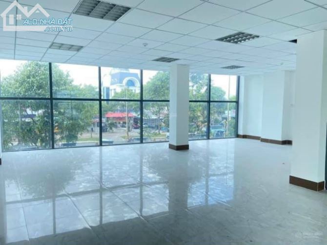 Cho Thuê nhà 1 hầm 7 tầng 2 MT đường Võ Văn Kiệt Cần Thơ ( nhà trống trong suốt 1200m² ) - 3