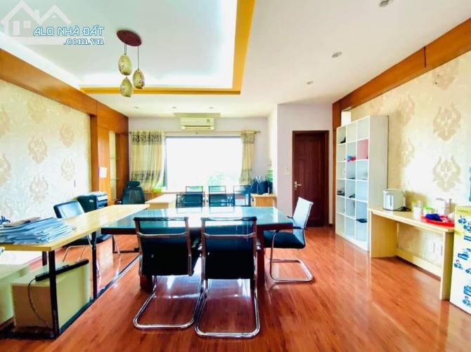 BÁN NHÀ NGUYỄN VĂN HUYÊN, CẦU GIẤY- Ô TÔ TRÁNH- 60M2, 5 TẦNG_ LÔ GÓC 3 THOÁNG_ GIÁ 20.8 TỶ