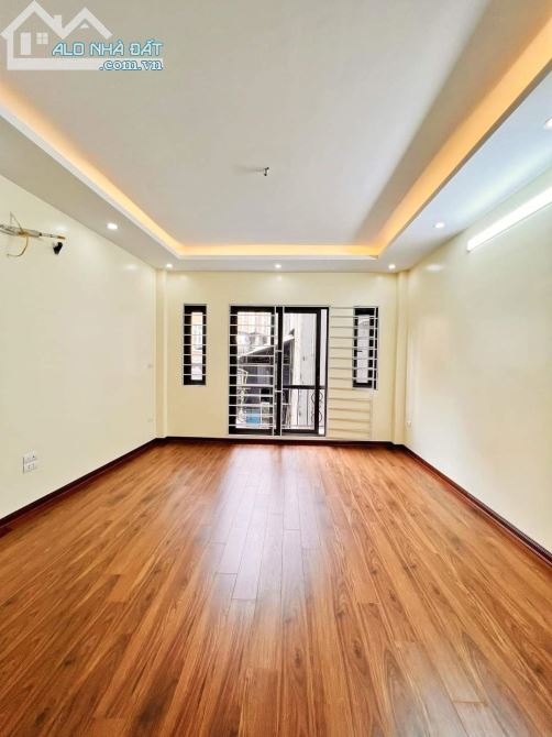 Nhà Trần Khát Chân 5 tầng thang máy, dt 41m2 MT 4,3m ngõ thông nhỉnh 5 tỷ - 3