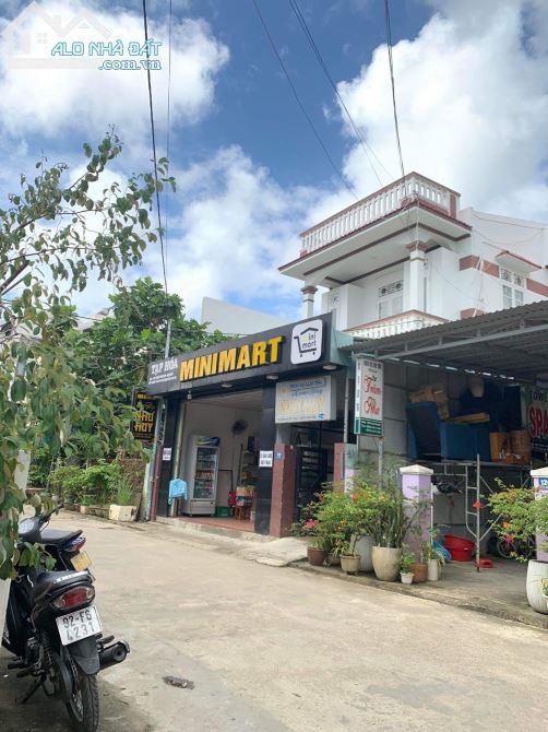 Bán căn nhà khu chợ đêm đang kinh doanh mini mart đường Ngô Quyền khu vip