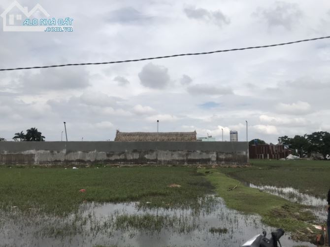 Bán 10.000m2 đất Đường Vĩnh LộcB ngay chợ Vĩnh Lộc  và UBND Vĩnh Lộc B: Gía 8tr/m2: