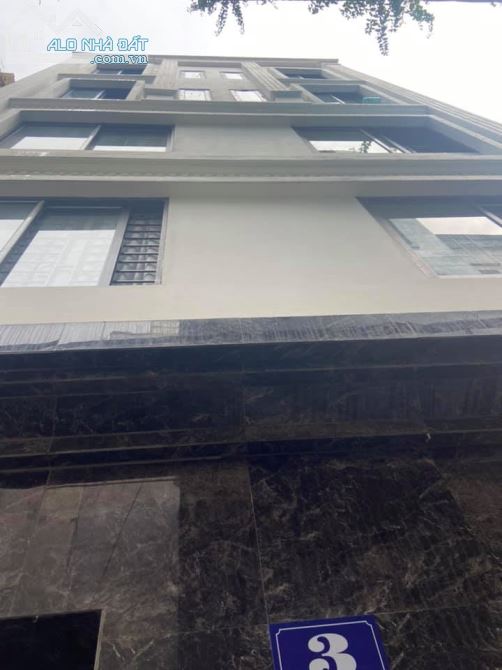 Bán nhà phố Nguyên Hồng, Đống Đa. Dt 84 m2, xây 8 tầng thang máy, MT 7m. Giá 28.6 tỷ.