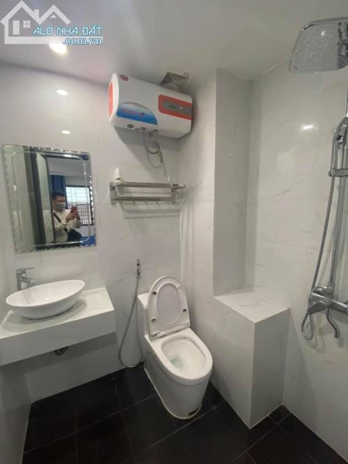 Bán nhà phố Nguyên Hồng, Đống Đa. Dt 84 m2, xây 8 tầng thang máy, MT 7m. Giá 28.6 tỷ. - 5