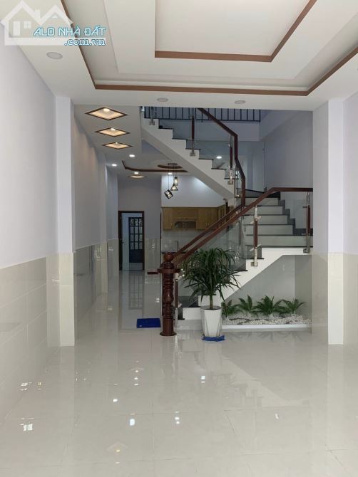 Cần bán nhà 2 tầng mặt tiền đường số 37 Tân Quy, Q7 - 71m2 -12,5tỷ