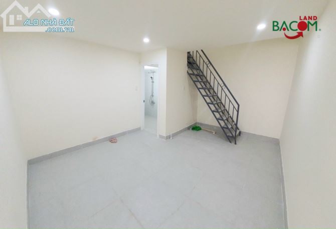 Bán nhà 74m2 gác lửng, SHR thổ cư, gần trường tiểu học ( P. Quang Vinh ) - 2