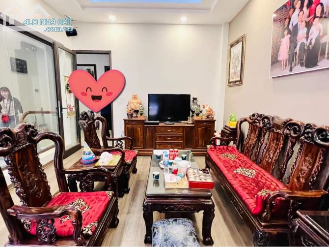 Bán nhà Phân lô Trần Quang Diệu, Đống Đa 5 tầng 65m2 mặt tiền 6m ô tô vào nhà - 2