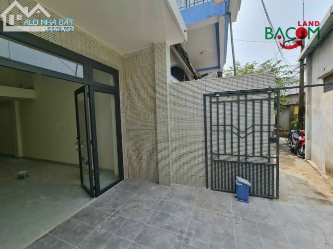 Bán nhà 74m2 gác lửng, SHR thổ cư, gần trường tiểu học ( P. Quang Vinh ) - 3