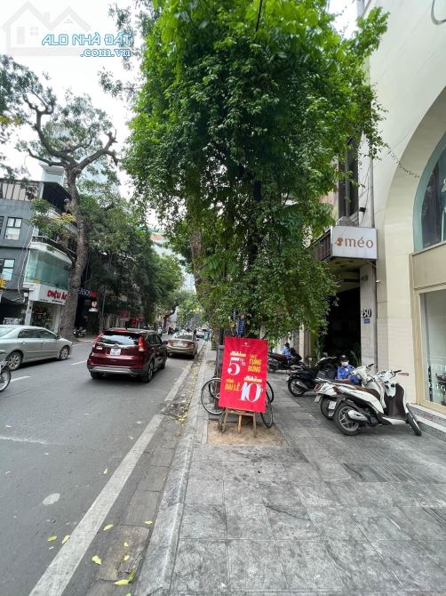 Tầm Tiền Cực Hiếm Nhà MP Sát VinCom Bà Triệu 22M2 5T Vỉa Hè KD Sầm Uất Ngày Đêm Giá 17 Tỷ
