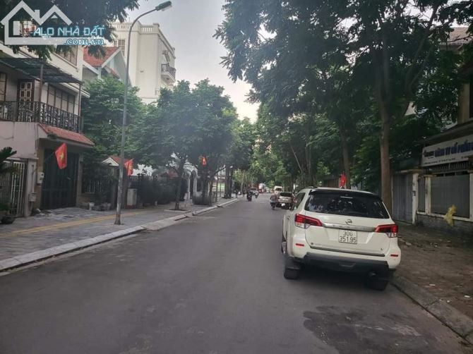 💥 Biệt thự Đơn lập Trần Kim Xuyến, Cầu Giấy 205m2 6T Thang máy, MT 15m, 79 Tỷ 💥