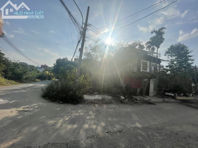 Bán Đất 12x20=240m2 góc 2 MT đường số 23 Khu Bên Sông P.Hiệp Bình Chánh-Thủ Đức. Gía 95tr - 3