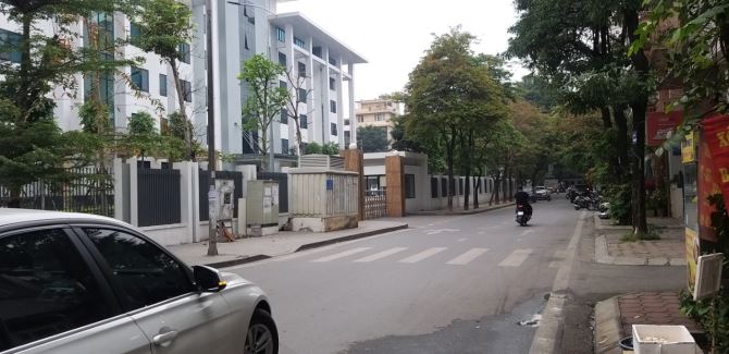 BÁN GẤP NHÀ PHÂN LÔ PHỐ HÀO NAM DT46m2 - MẶT TIỀN RỘNG, KINH DOANH - 4