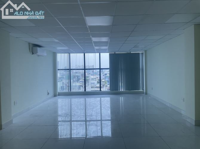 Văn Phòng Quận Tân Bình, Khu Sân Bay TSN,50-100m2, View Kính Trước