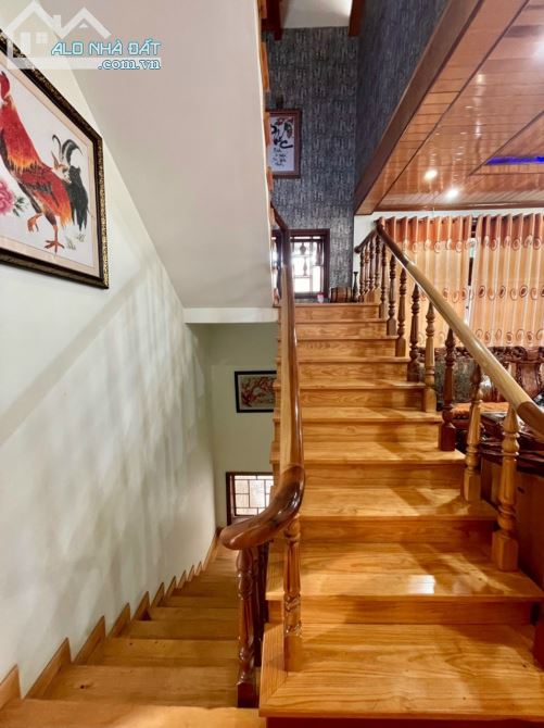Hạ giá 2 tỷ bán biệt thự mặt tiền sân vườn Lý Thường Kiệt 240m2 13tỷ670t ô tô đậu p9, Đà L - 2