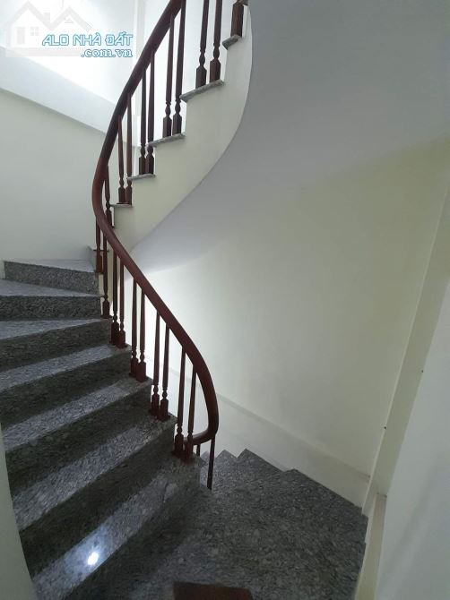 Bán nhà 5 tầng, 30m, ngõ 143 Nguyễn Chính 2,85 tỷ - 1