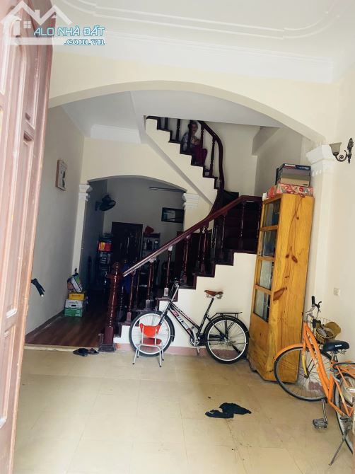 OTO DỪNG ĐỖ, PHỐ HOÀNG CẦU 41M2 MT 3.9M  GIÁ 8.5 TỶ - 1