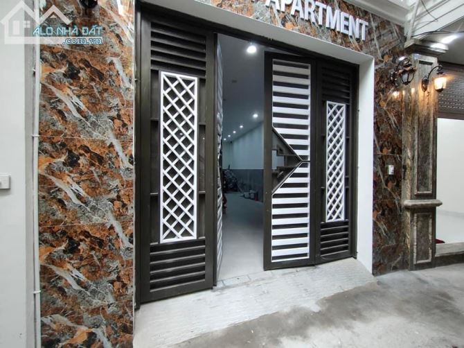 Bán căn CCMN Trần Khát Chân 60M 6T 14P Dòng Tiền Cao Vị Trí Đẹp. Giá 11.5 Tỷ Thương Lượng