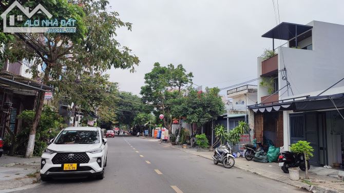 Cực Hiếm-Cần Bán Gấp 2 Lô Đất gần Đường Phó Đức Chính,Trung Tâm TP Đà Nẵng-Cách Biển 1km - 1