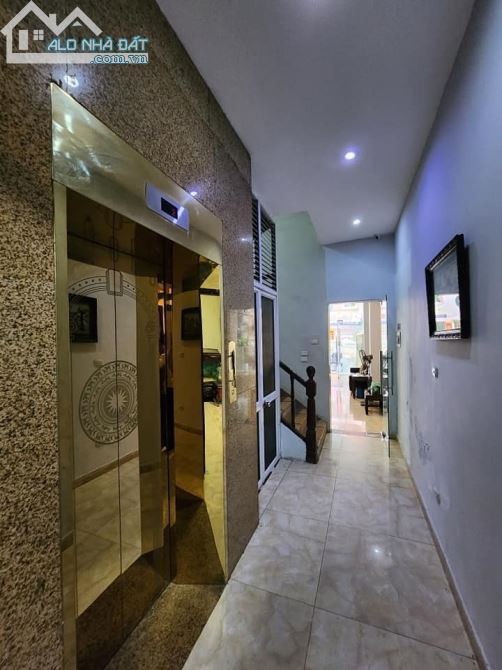 Bán Gấp Mặt Phố Nguyễn Trường Tộ - Ba Đình. DT 110M2 x 7T  MT 5,1m. Thông tin chuẩn. - 1