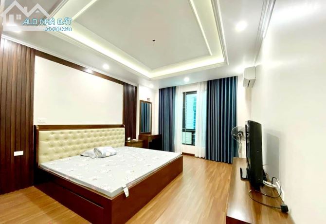 Bán nhà Bồ Đề. Gara ô tô Thang máy. gần hồ. gần trường học, bệnh viện - 1
