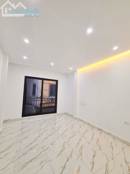 CỰC GẦN OTO DỪNG ĐỖ, DOANH PHỐ ĐÀO TẤN 50M2 MT 3.6M 5.2 TỶ - 3