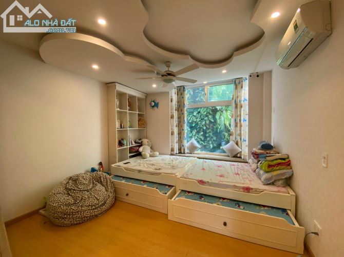 Bán căn nhà nghỉ dưỡng view công viên 2ha Quận 7 giá 16tỷ - 3