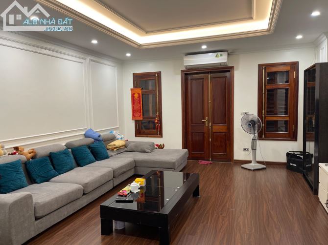 CỰC RẺ! BÁN GẤP NHÀ LIỀN KỀ HC GOLDEN HỒNG TIẾN – LONG BIÊN 85M, 5 TẦNG THANG MÁY, MT 5M. - 1