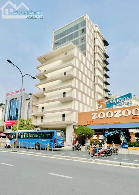 Bán cao ốc 2 tầng hầm 14 tầng nổi MT Phan Đăng Lưu - Phan Xích Long DT: 15x30m DTS: 4500m2
