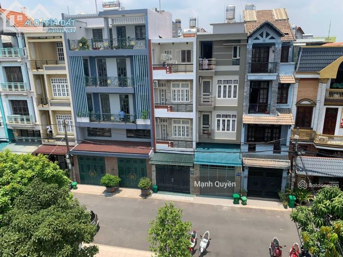 Nhà phố khu dân cư Nguyễn Oanh, 4 tầng, DT 4x18m, ngay trước công viên cực đẹp