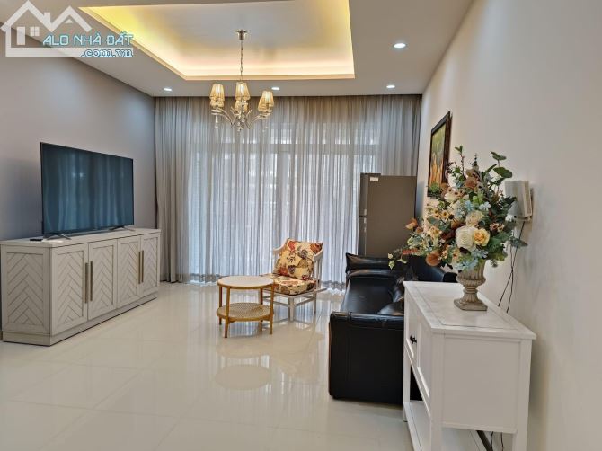 Cho thuê cư Riverside Residence, PMH, Q7, nhà đẹp 2PN lầu cao, full nội thất mới 100%.