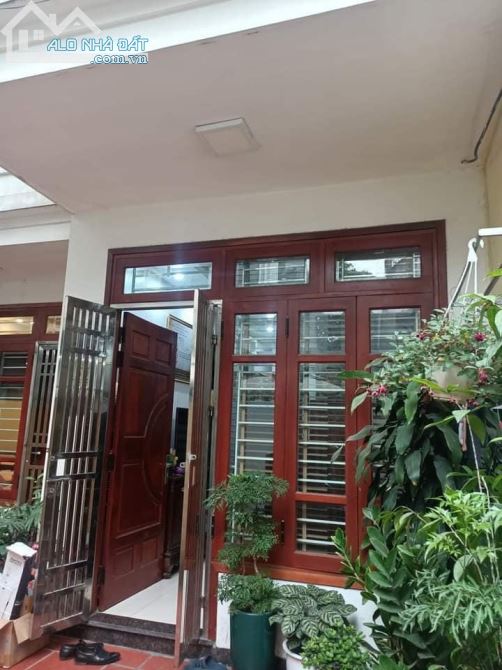 BÁN NHÀ PHỐ ÁI MỘ LONG BIÊN 55M-5TẦNG-5MT.15,5TỶ Ô TÔ ĐỖ CỔNG 50M Ô TÔ TRÁNH PHỐ ĂN ĐÊM - 1