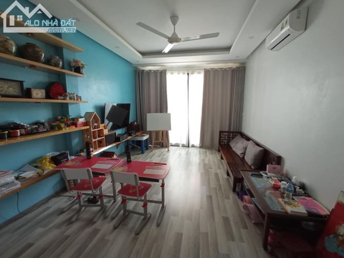 BÁN NHÀ CAO CẤP PHỐ NGỌC THUỴ LONG BIÊN75M5T.4,5MT.12TỶ GARA Ô TÔ THANG MÁY Ở LUÔN - 2