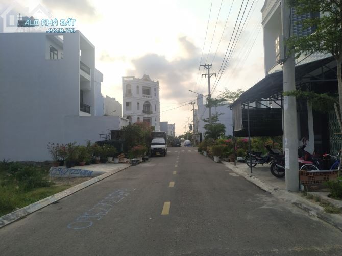 Bán CẮT LỖ lô đất khu vực gần ĐIỆN BIÊN PHỦ và NGUYỄN MÂN - 3